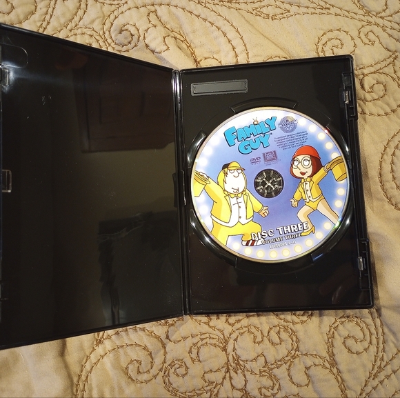 Family Guy Volume Three DVDS - Picture 4 of 9